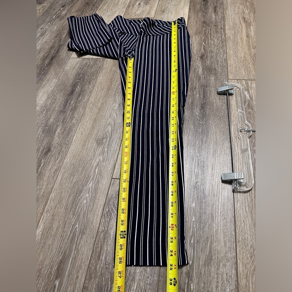 🛍️NWOT. Peck & Peck petite black with white striped stretch pants Size 4P - Picture 7 of 9